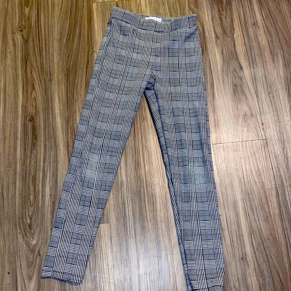 Cute plaid pants from Zara!